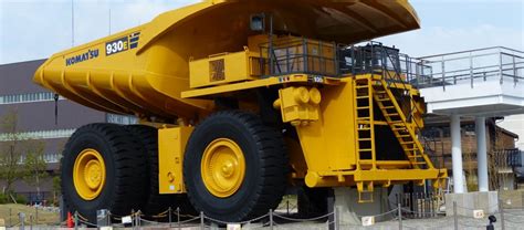 The world’s biggest mining dump trucks - Aremburg Company