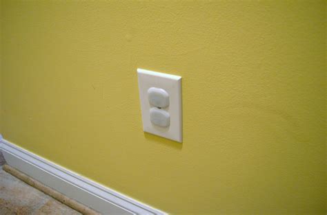 Review: Shock Shutter Tamper Resistant Outlet Cover