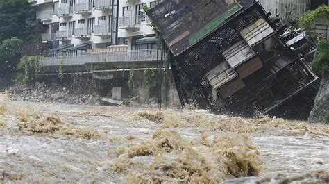 Dramatic rescues as tsunami-like flood hits Japan city | News | Al Jazeera