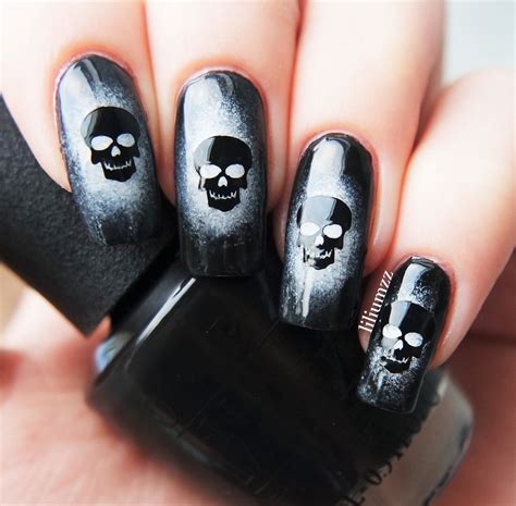 Liliumzz | Skull nails, Skull nail designs, Skull nail art