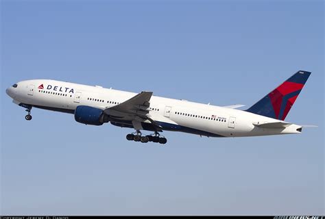 Boeing 777-232/ER - Delta Air Lines | Aviation Photo #4216511 ...