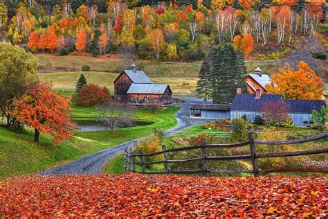 Sleepy Hollow Farm in Woodstock VT peak Autumn colors. #vermont #farm #fall #autumn Fall Artwork ...