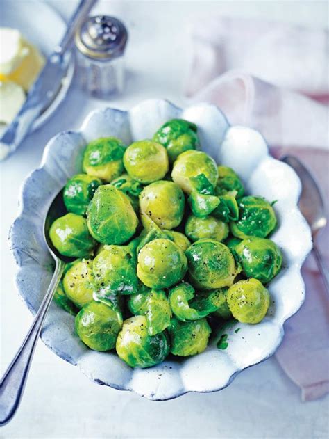 Mary Berry's recipe for Brussels sprouts - Christmas cooking tips/advice from the Bake-off star ...