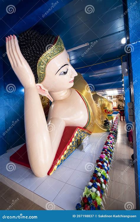 Beautiful Sleeping Buddha Statue Stock Image - Image of statue, thailand: 207198837