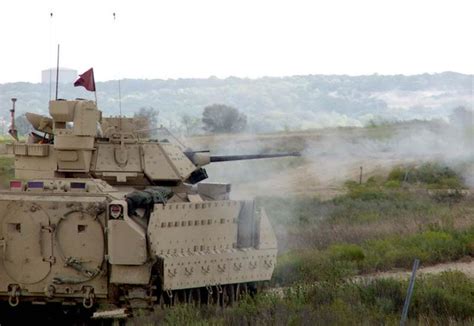 Bushmaster 25mm Chain Gun on Bradley Tank | Flickr - Photo Sharing!