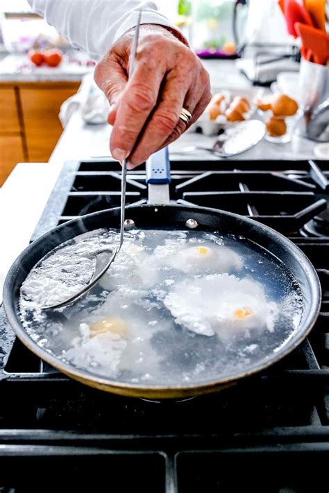 Poached Eggs the EASY Way (Stove, Microwave, Oven) | foodiecrush.com