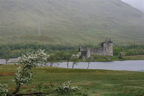 Kilchurn Castle | Scotland travel, Castle, Trip