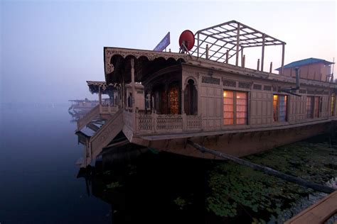 Houseboat in Srinagar Kashmir Detailed Itinerary - Tripoto