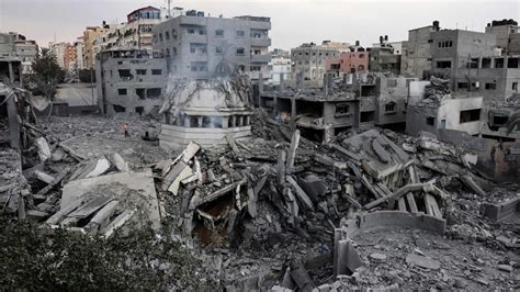 Before and after images show Gaza mosque devastation