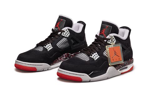 OVO x Air Jordan 4 “Multicolor”: Lo storico sample di Drake è in ...