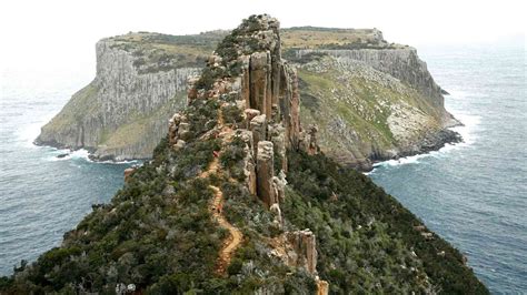 Three Capes Track Lodge Walk 4D3N - Three Capes Lodge Walk - Three Capes Tasmania Walk - 3 Capes ...