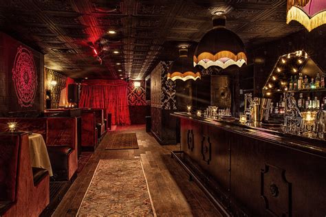 Chicago’s 7 Most Stylish Hidden Cocktail Bars | Bar clandestino, Bar ...