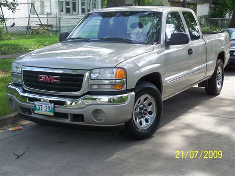 GMC Sierra 1500 Questions - just bought a 06 GMC Sierra 4x4 extended cab 1500 SLE, are there any ...