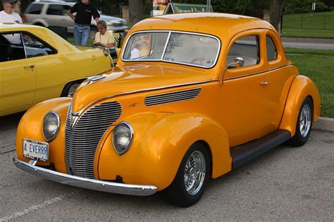 Ford 1938 coupe hot rod