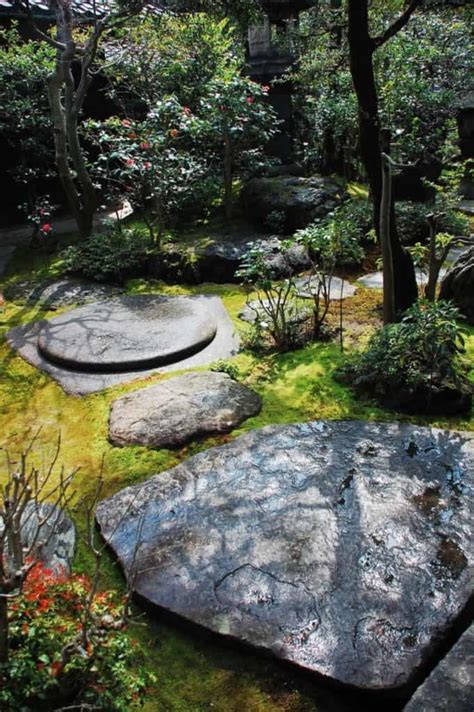 Different types of Japanese garden paths & Stone meanings | Tilen.space