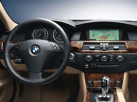 Bmw 528i 2010: Specifications, Features, and Reviews