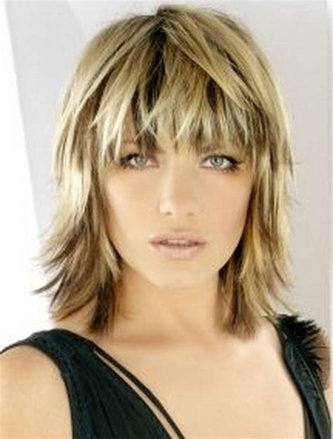 2024 Popular Shaggy Bob Hairstyles with Bangs