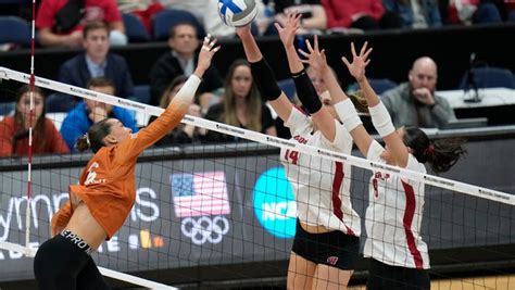 Texas vs. Nebraska NCAA volleyball championship has happened before