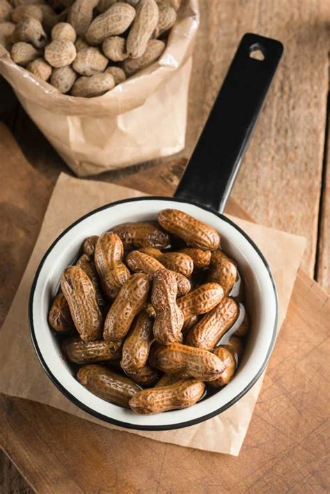 Cajun Boiled Peanuts | 12 Tomatoes