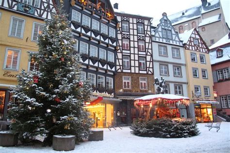 Under a blanket of snow - Scenes from Cochem, Germany