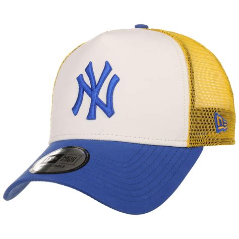 Lightweight Yankees Trucker Cap by New Era - £28.95