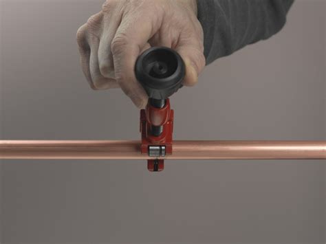 Julian Cassell's DIY Blog » Blog Archive Cutting copper pipe 2 - Julian Cassell's DIY Blog - HOW ...