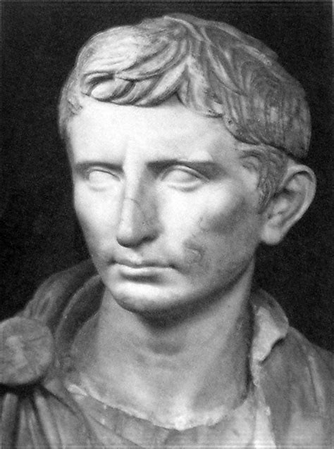 File:Augustus Statue.JPG - Wikimedia Commons