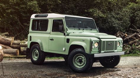 2015 Land Rover Defender Heritage Edition | Top Speed