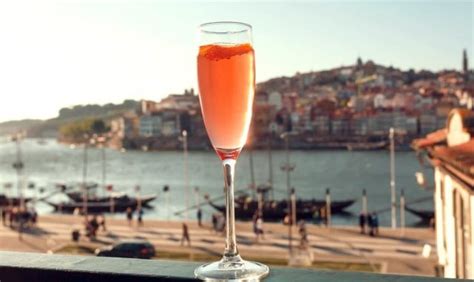 13 Perfect Things to Do in Porto at Night [2023 Nightlife & Activity Guide] - Eternal Arrival