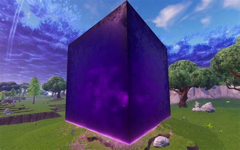 Fortnite Players Are Scrambling to Learn About a Bizarre Cube | Tom's ...