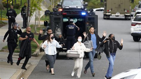 Police Respond to Shooting in Washington, D.C. - The New York Times