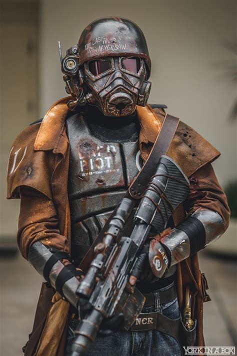 Fallout Cosplay : r/gaming