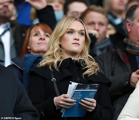 Meet Lauren Moyes - David Moyes' Daughter Who Was Rumored With Wilfred ...