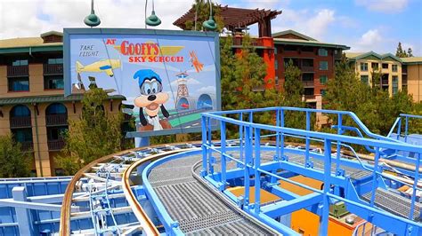 [4K NEW 2021] GOOFY'S SKY SCHOOL FULL RIDE POV! DISNEY CALIFORNIA ...