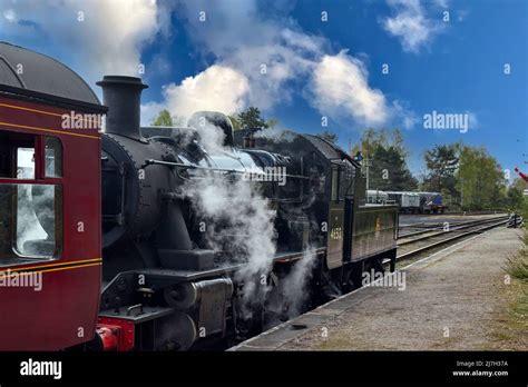 STRATHSPEY RAILWAY BOAT OF GARTEN STATION SCOTLAND THE STEAM TRAIN ...