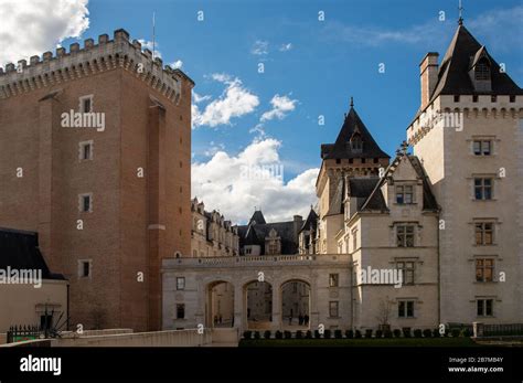 Castle of Pau, in the Pyrenees Atlantiques, France Stock Photo - Alamy