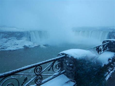 Niagara Falls in Winter: What to Do & Visiting Tips