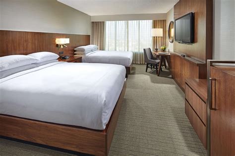 Hilton Pasadena Hotel in Los Angeles (CA) - Room Deals, Photos & Reviews