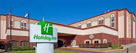 Holiday Inn Dubuque, Dubuque - HotelTonight