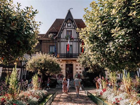 17 Best Things to Do in Deauville France - France Voyager