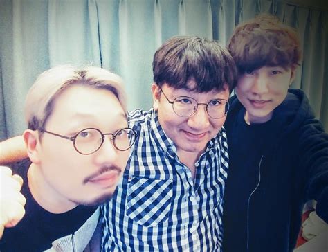 Bang Si Hyuk Family / Homme Praises Bang Shi Hyuk And His Foresight ...