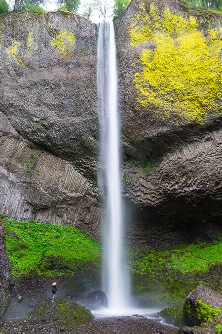 10 Amazing Waterfall Hikes In Oregon