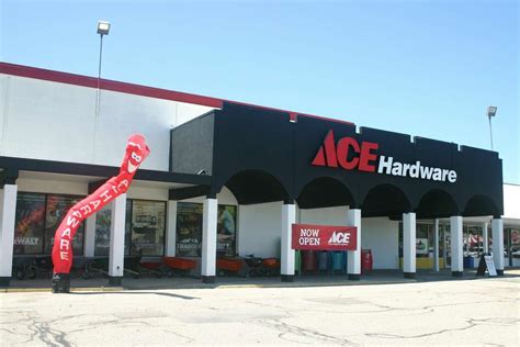 Big Rapids, ACE Hardware at Bulldog Square now open for business