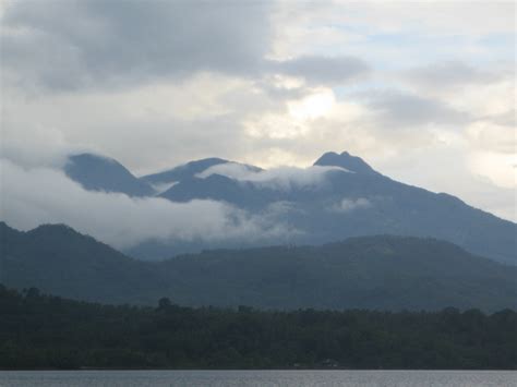 Barefootroamer: Camiguin: The Island of 7 Volcanoes