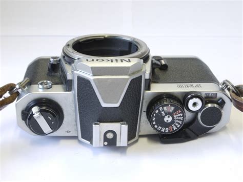 Nikon FM2 chrome body, with brown leather neck strap – MW Classic Cameras