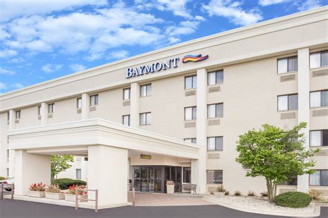 Baymont by Wyndham Janesville | Janesville, WI Hotels