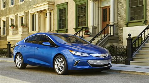 The 2016 Chevy Volt can now go 50 miles on its electric battery alone | The Verge