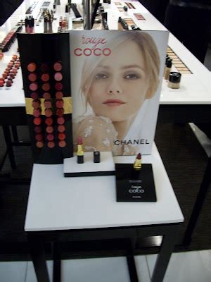 Lacroix the Beauty Blog: Chanel Coco Rouge Review+ Swatches