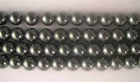 Hematite Faceted Beads at best price in Jaipur by S.V. Gems Private ...