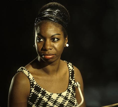 Mini Jazz World: Nina Simone, 1933-2003, Singer/Pianist